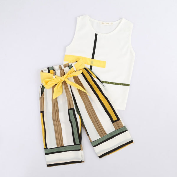 2 Piece Set - Sleevess Blouse + Printed Pants - Casual Virtual Chic